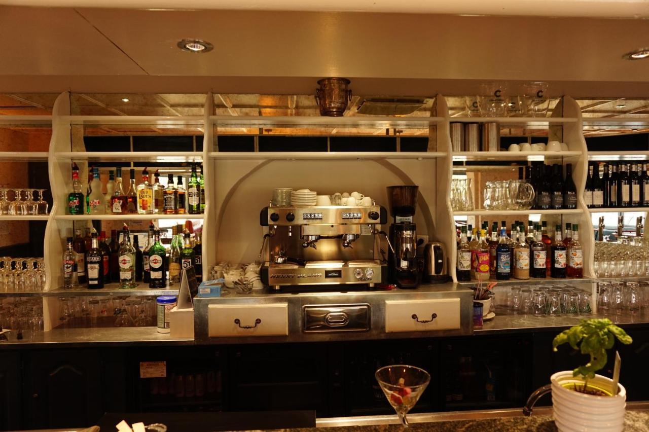 Le Bistrot D'Orange Hotel โอรองช์ ภายนอก รูปภาพ